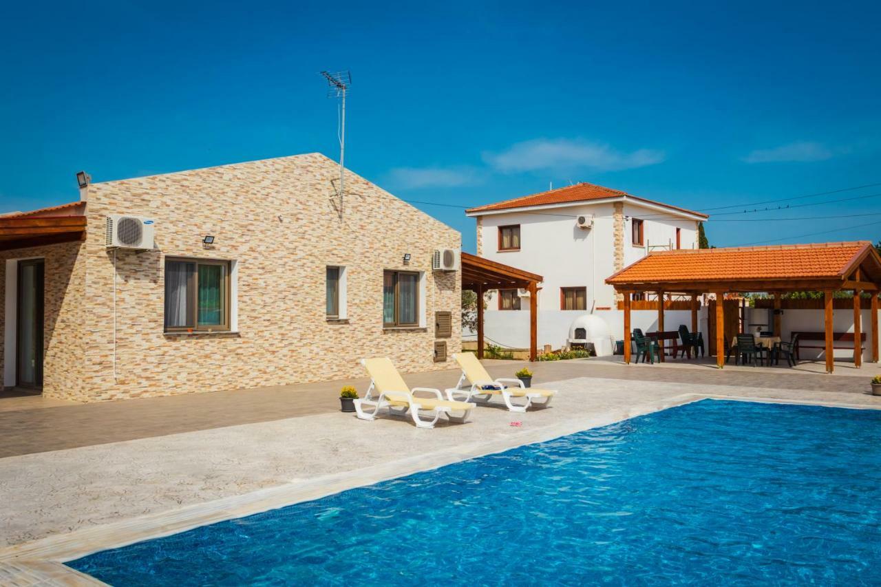 פרבוליה Berryrose Villa מראה חיצוני תמונה