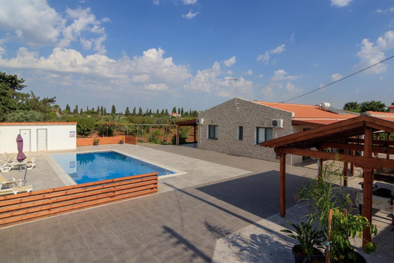 פרבוליה Berryrose Villa מראה חיצוני תמונה